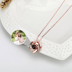 Collana di proiezione fotografica personalizzata con fiore di diamante