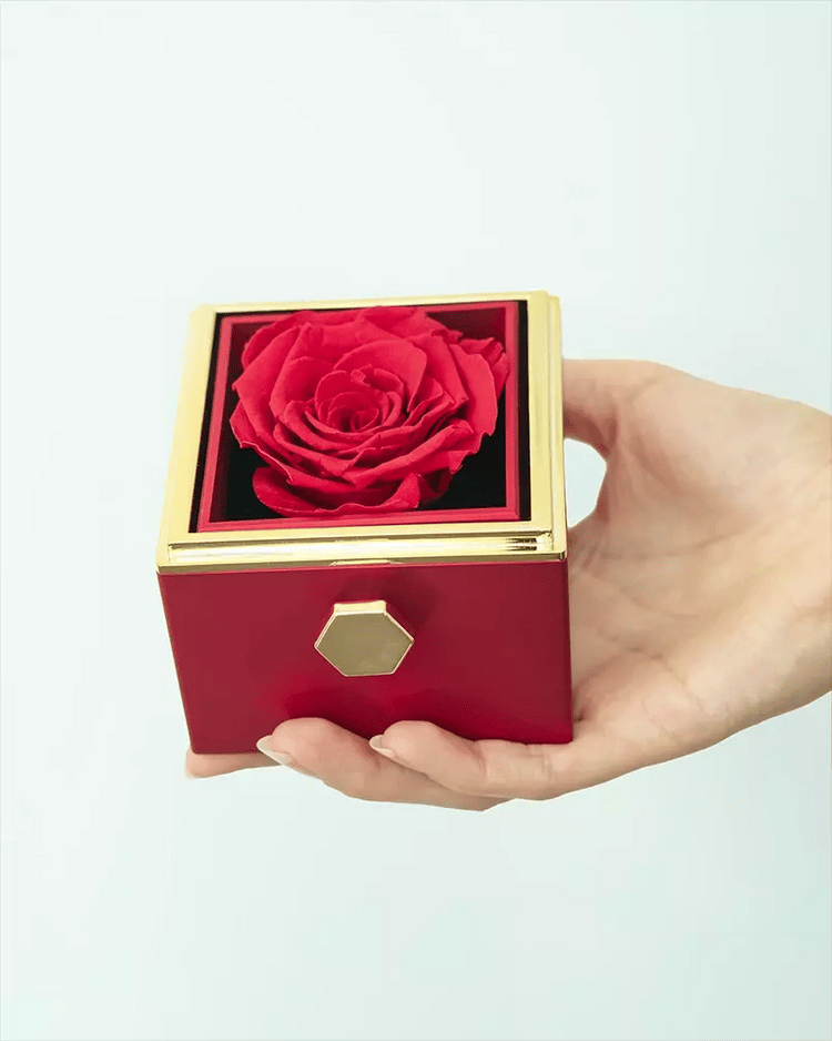 Eternal Rose Box With Engraved Necklace & Rose